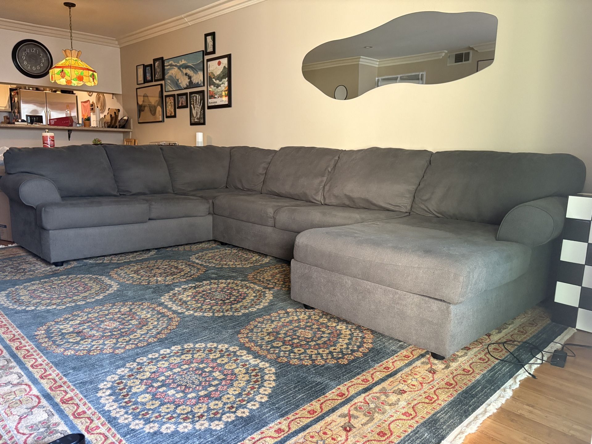 U-Shaped Sectional Couch
