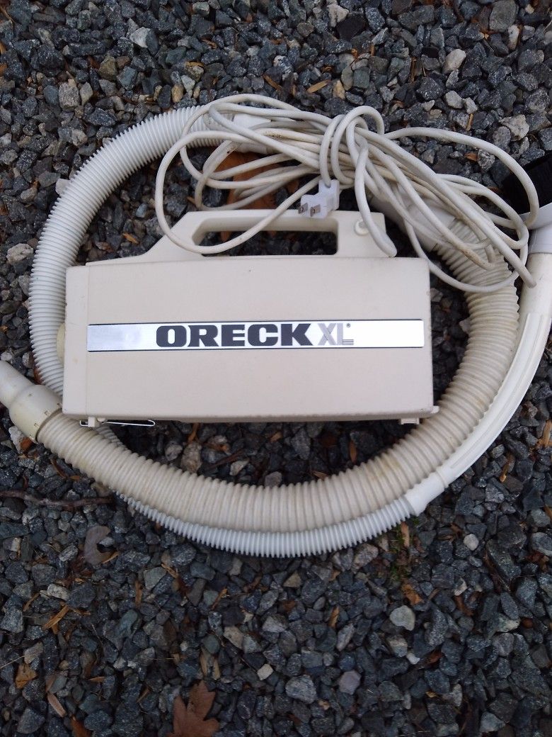 ORECK. GREAT CAR & TRUCK VACUUM REALLY STRONG POWER