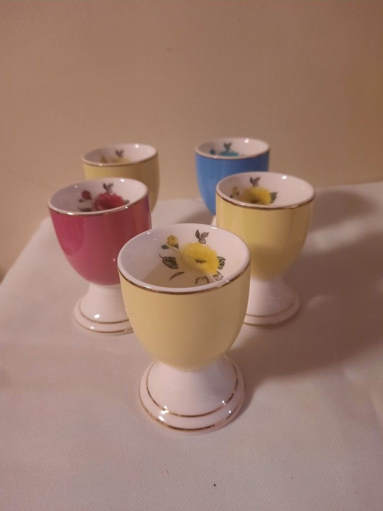 Porcelain Eggs Cups 5pc.