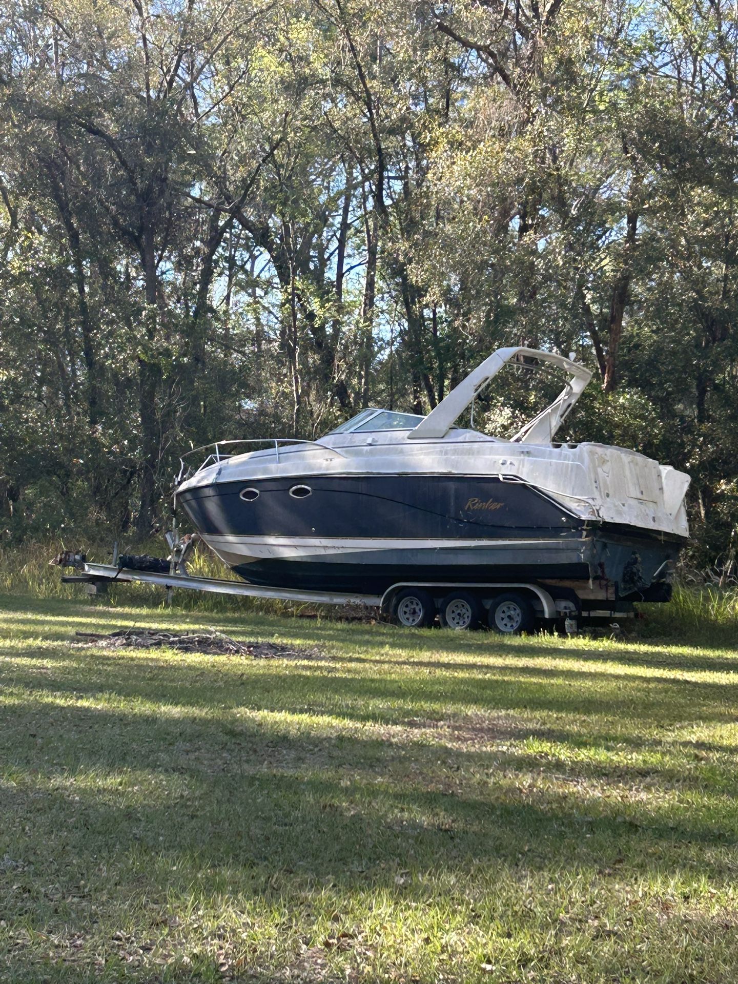 3 Axles Trailer And Boat