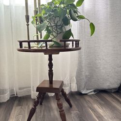 Vintage Round Accent Table with Spindle Gallery