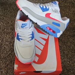 Nike AIR MAX '90 $125