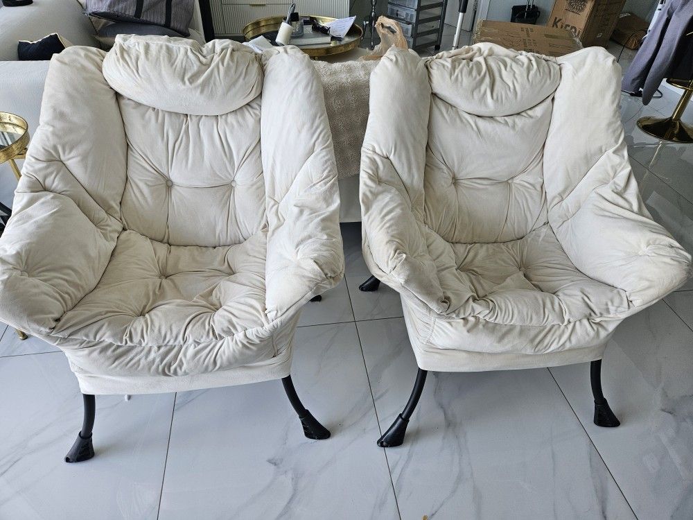 Comfy Velet Club Chairs
