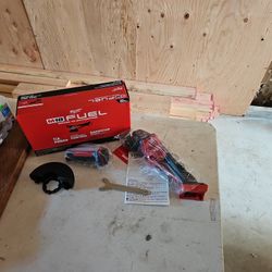 New Milwaukee Fuel M18 Grinder 4-1/2"