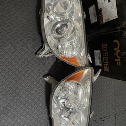 2006 4RUNNER OEM Headlight Assembly 