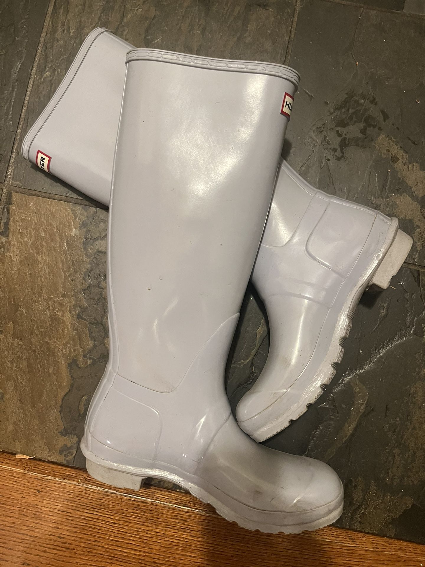 Hunter high rain boots. Size 8M/9F. Sky blue color