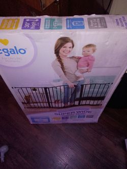 Super wide safety gate