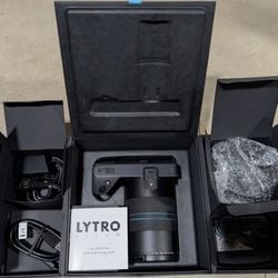 LYTRO  ILLUM  Digital Camera  