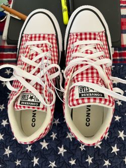 Converse Kids Brand New in Box size 4