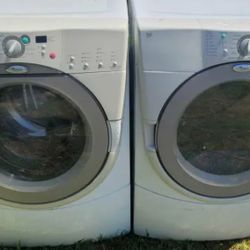Whirlpool Washer And Gas Dryer 