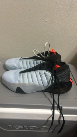 Hardens hoop shoes