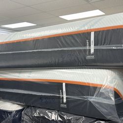 Tempur Pedic Proadabt Firm King Size Mattress $950 Only 