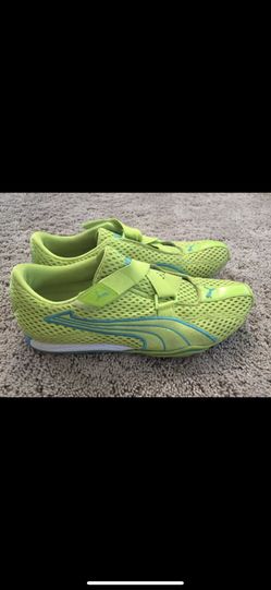 Women’s puma shoes size 7