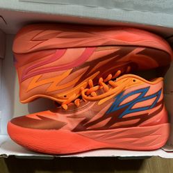 PUMA LAMELO BALL MB.02 SUPERNOVA SIZE 10