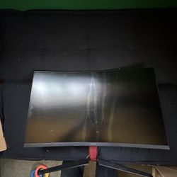 MSI 32in Monitor *Cracked Screen* 