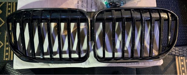 2021 BMW 750i xdrive FRONT GLOSS BLACK GRILL 2019 - 2022