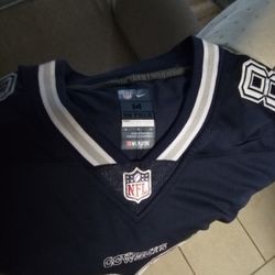 Dallas Cowboys Lamb Jersey Authentic Plus 2 Pillows Brand New. 