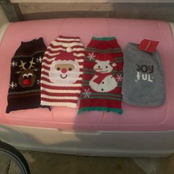 sueteres para perrito chico 5$ por los 4 nuevos 