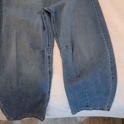Barrel Jeans