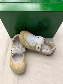 Bottega sneakers