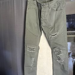 H&M Olive Green Skinny Jeans. Size 36.