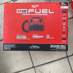 Milwaukee M12 Fuel 1.6Gal Wet/Dry Vacuum Tool Only Full Accessories 