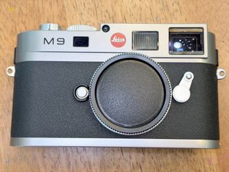 Leica M9 With 900 Actuation and Clean sensor