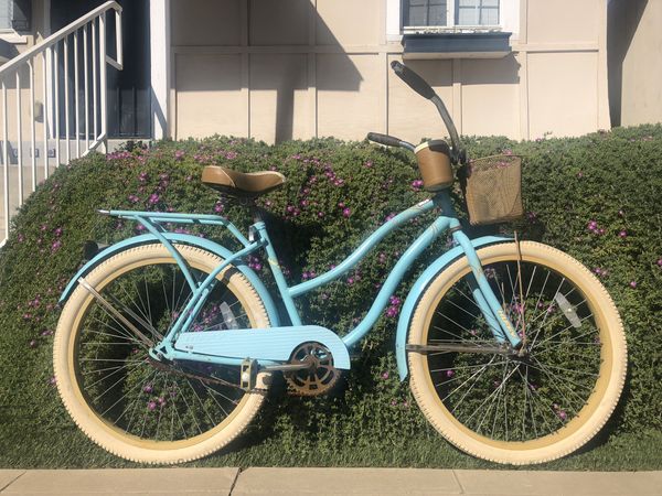 baby blue cruiser bike
