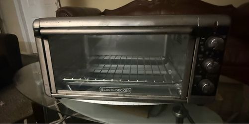 Black & Decker Toaster Oven Works perfectly