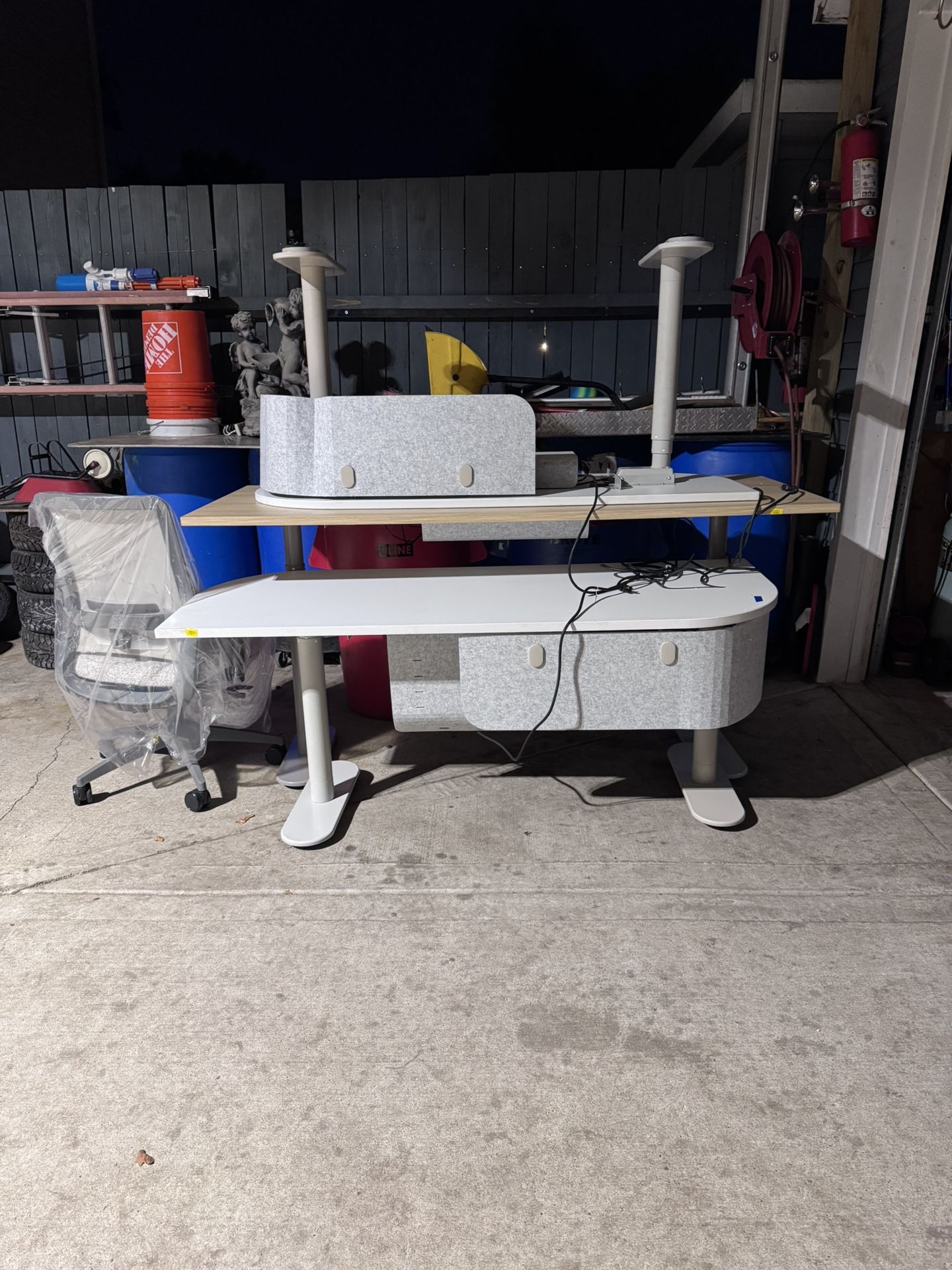 Raising Table/desk