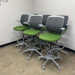 Steellcase Stools Chairs 6 Available 