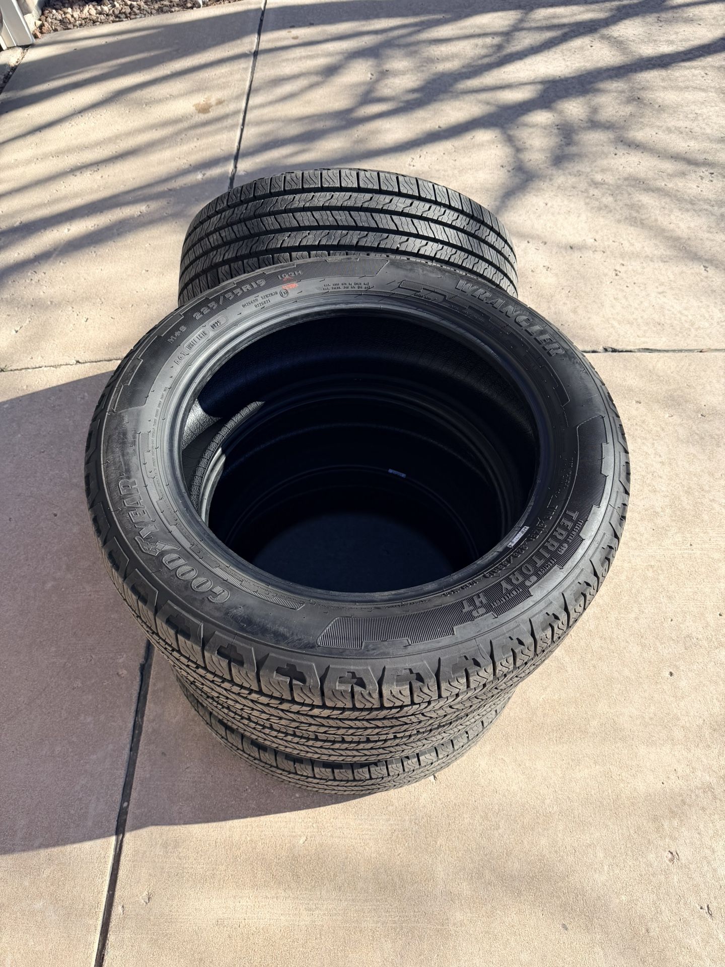 Goodyear Wrangler Territory HT 225/55R19