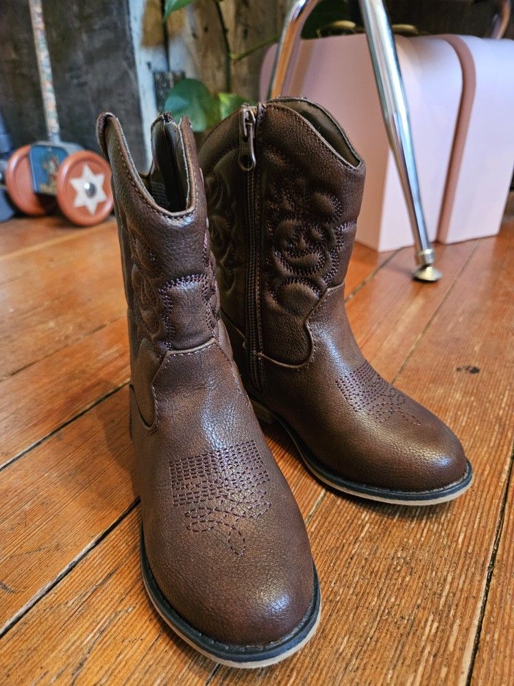 Cat & Jack Memphis western boots
Size 9