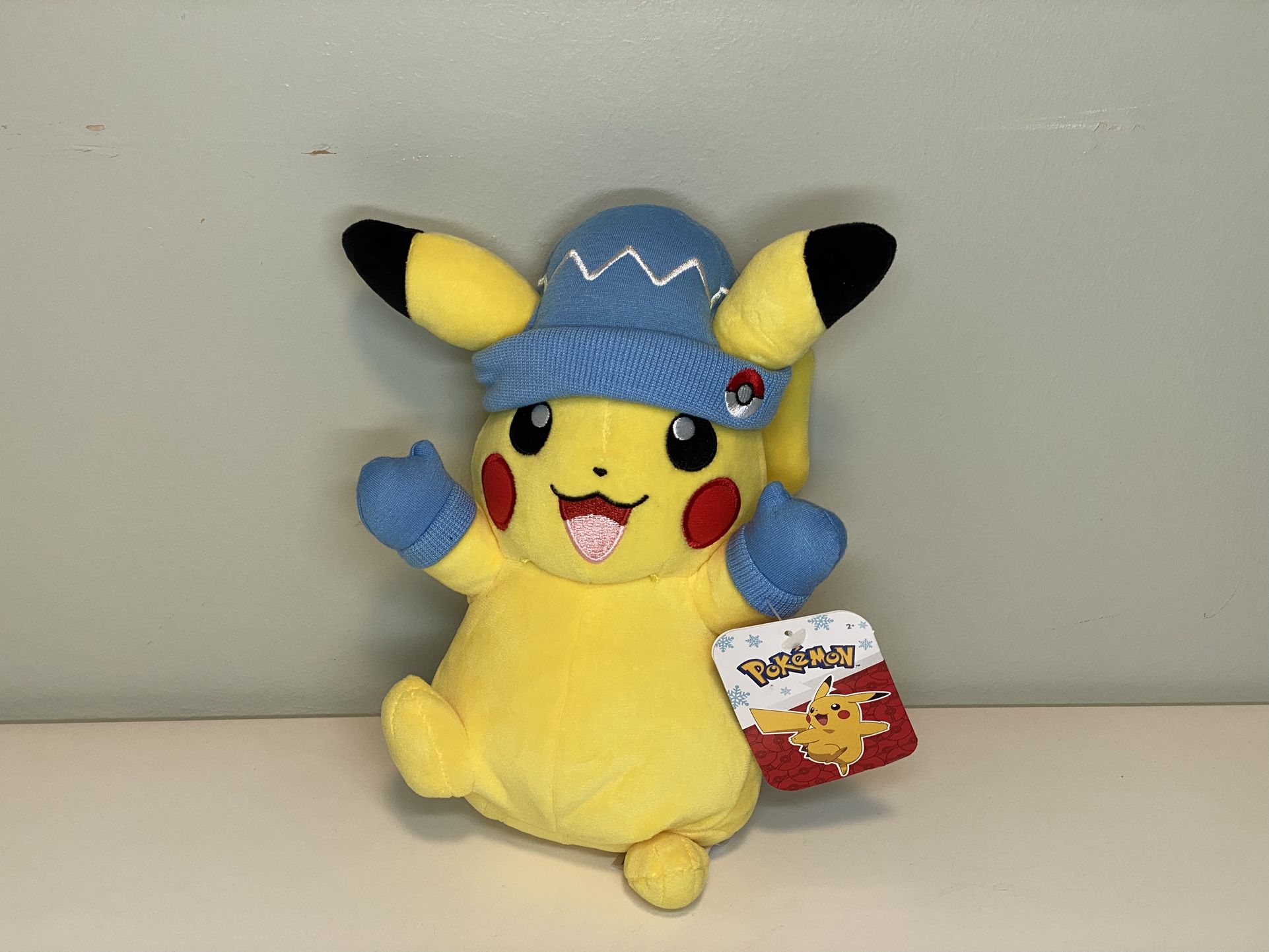 Pokémon Holiday Pikachu Plushie