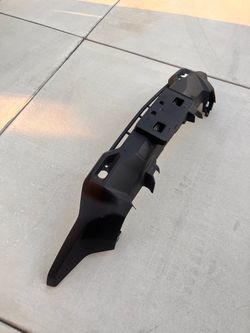 Front bumper lower balance
