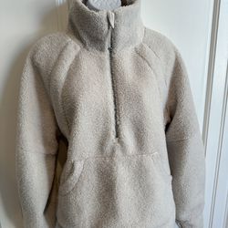 Lululemon Women's Scuba Oversized Fleece Funnel-Neck Half-Zip Sweatshirt Color: White Opal Size: XS Preowned, Perfect Condition, No Issues With an ove
