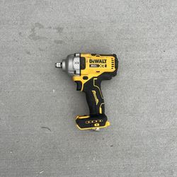 20V MAX XR Cordless 1/2 in. Impact Wrench (Tool Only)