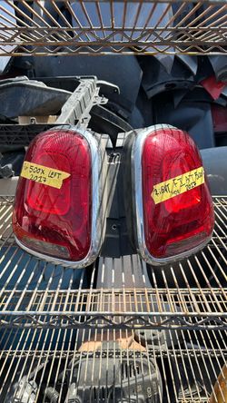 Fiat 500x 2017 tail lights