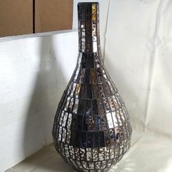 Gorgeous Statement gold crackle like mirrored vase