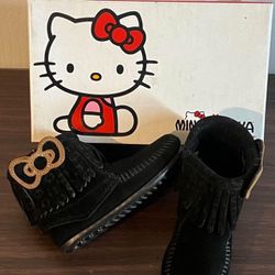 Hello Kitty Minnetonka  Fringe Black Boot childs size 1