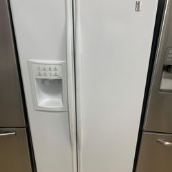 REFRIGERATOR GE SIDE BY SIDE WHITE