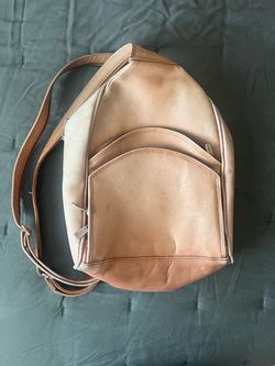 Tan double-back stap leather bag