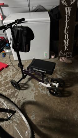 Knee scooter