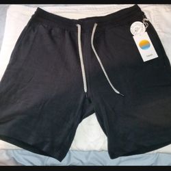 4 Pairs Vuori Shorts Mens