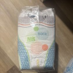 Newborn diapers 25 count