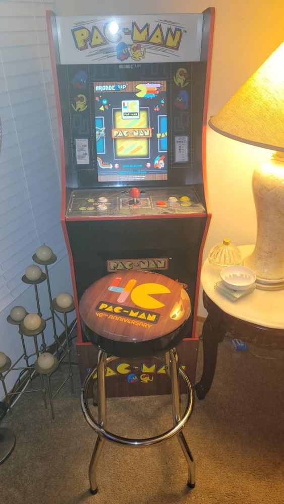 Pac Man Arcade Game