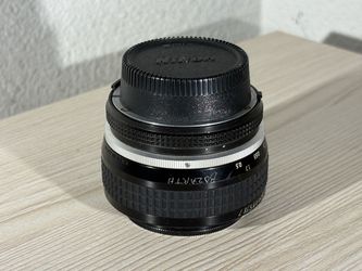 Nikon Nikkor Camera Lens