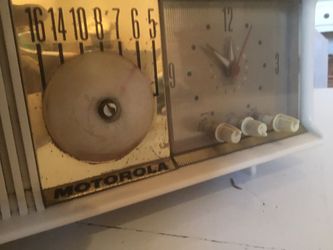 Rare Motorola clock radio early 1960’s