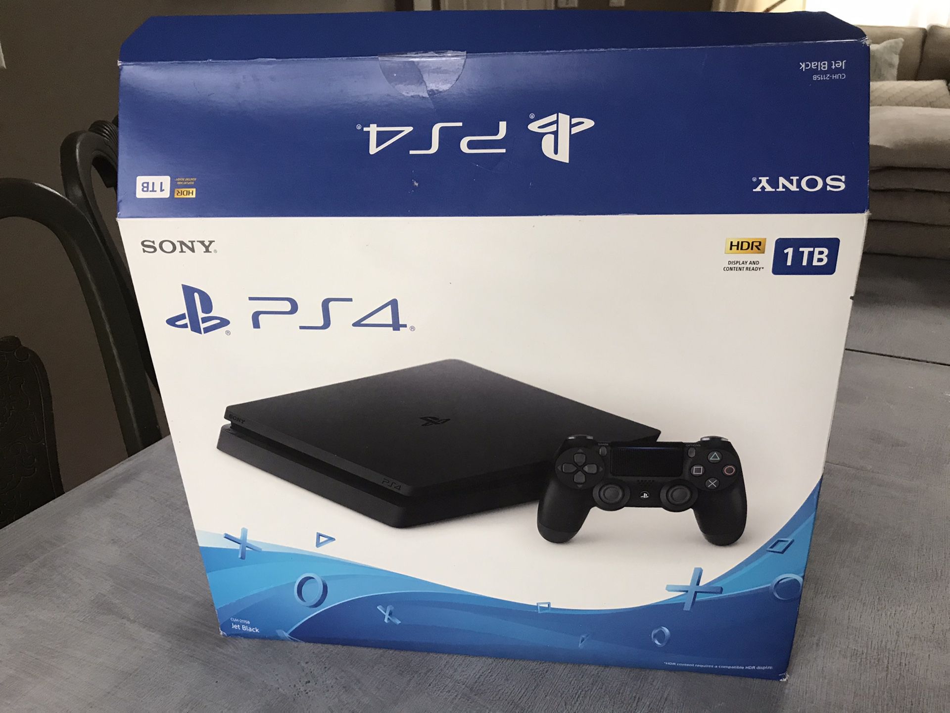 PlayStation 4 with headphones ,3 games and 1 controller.