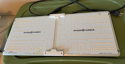 Spider Farmer 2000 200W LED Grow Light